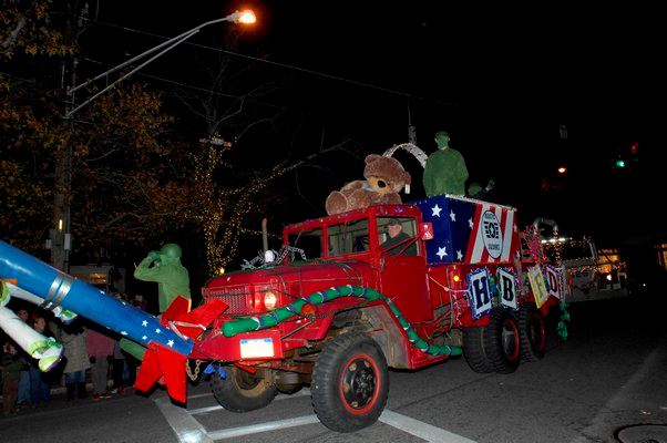 Image of 2017 Parade of lights parade
