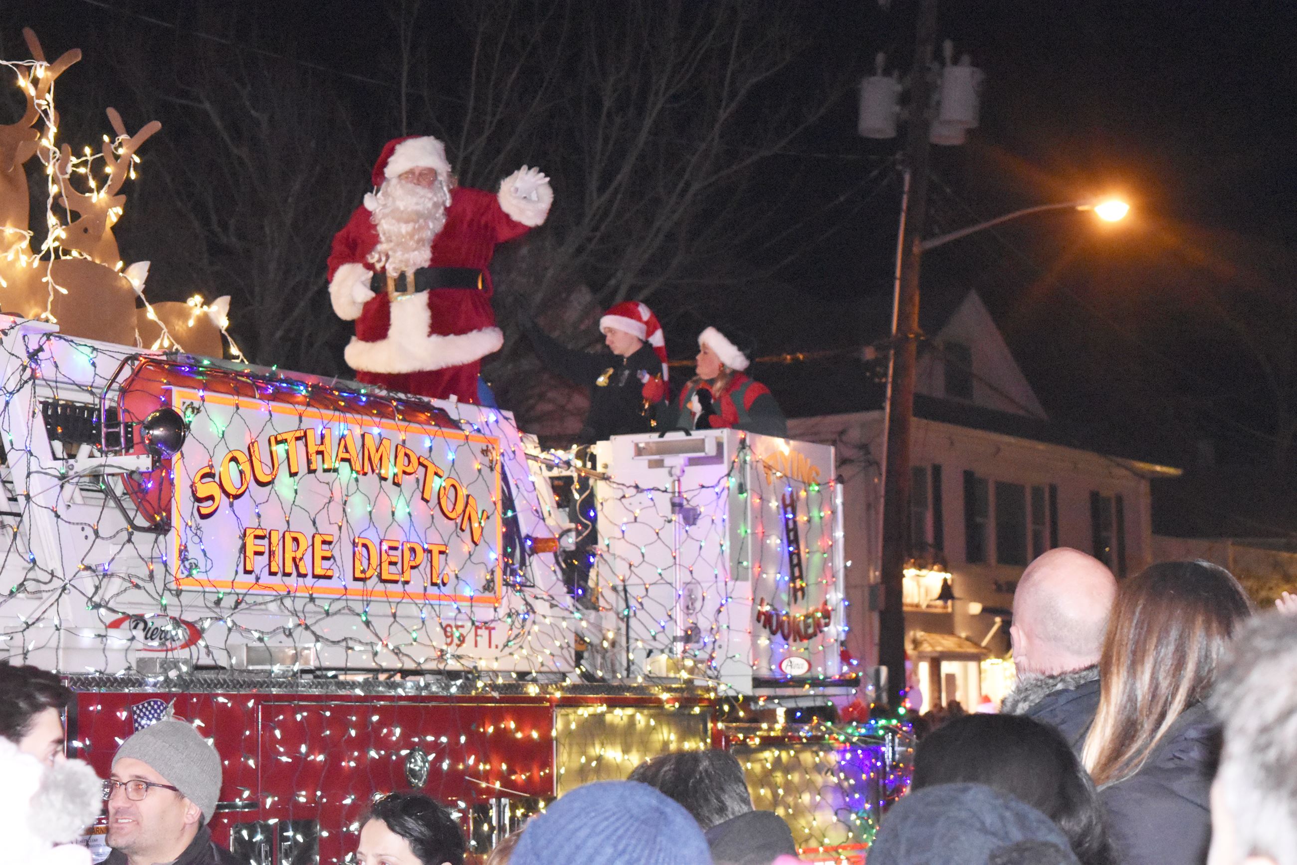Image of Santa arrives at the Parade of Lights